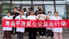 爱心义剪进病房 温情服务暖人心